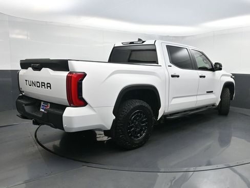 Used 2025 Toyota Tundra SR5 w/ SR5 Convenience Package AWD/4WD image 25