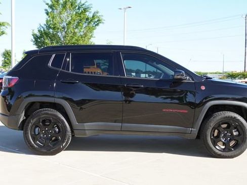 Used 2023 Jeep Compass Trailhawk image 10