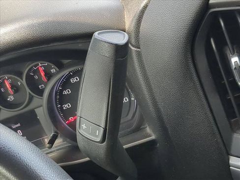 Used 2021 Chevrolet Silverado 1500 Custom RWD image 12