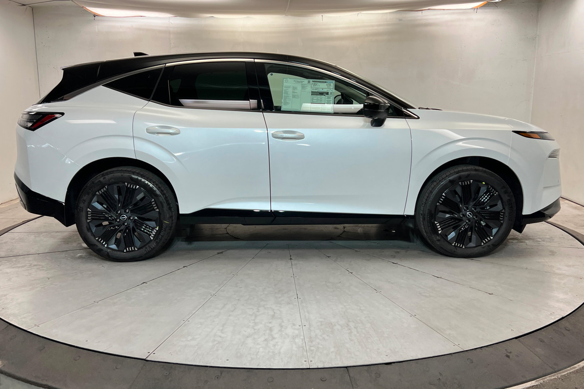 New 2027 Nissan Murano Platinum w/ Cargo Package AWD/4WD image 6