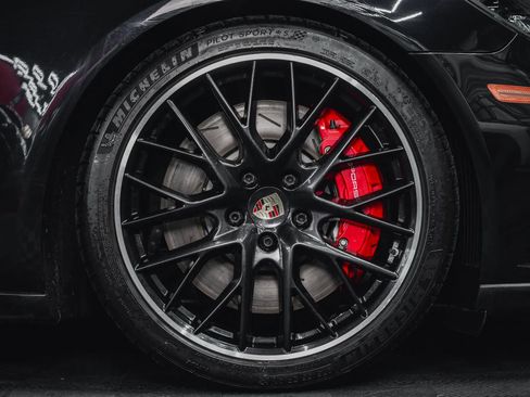 Used 2018 Porsche Panamera Turbo image 16