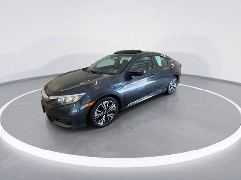 Used 2018 Honda Civic EX-L image 3