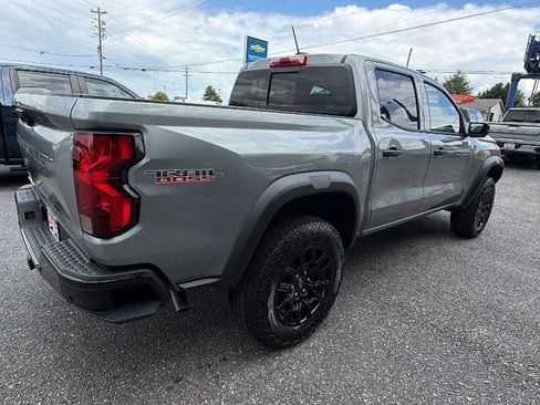 New 2026 Chevrolet Blazer LT w/ Convenience Package FWD image 8