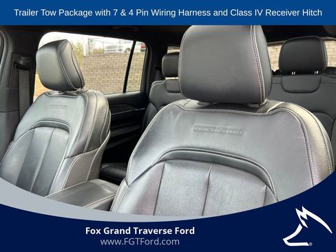 Used 2024 Jeep Grand Cherokee L Overland w/ Trailer Tow Package AWD/4WD image 11