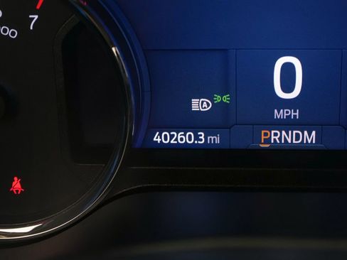 Certified 2024 Ford Expedition XLT image 18