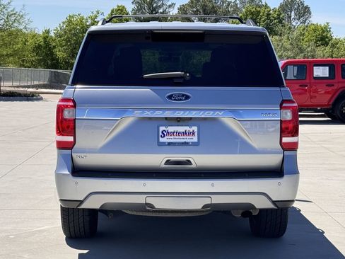 Used 2021 Ford Expedition Max XLT image 5