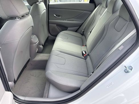 New 2026 Hyundai Elantra SE FWD image 10