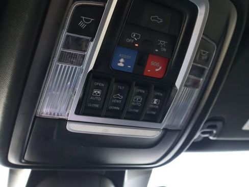 Used 2022 RAM 1500 Laramie image 19