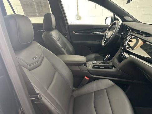 Certified 2023 Cadillac XT6 Premium Luxury AWD/4WD image 23