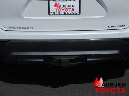 New 2026 Toyota Highlander Limited image 4