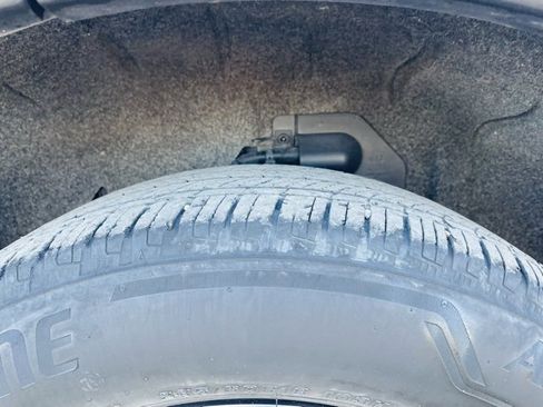 Certified 2023 Nissan Rogue SV image 7