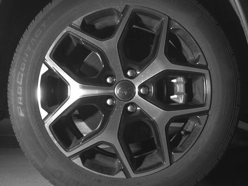 Used 2025 Jeep Compass Limited image 13