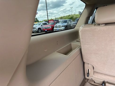 Used 2013 Chevrolet Suburban LTZ AWD/4WD image 32