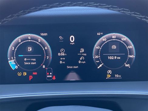 New 2026 Volkswagen Tiguan SE image 26