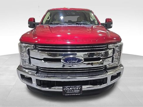 Used 2017 Ford F350 Lariat image 2