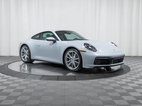 Certified 2024 Porsche 911 Carrera RWD image 9