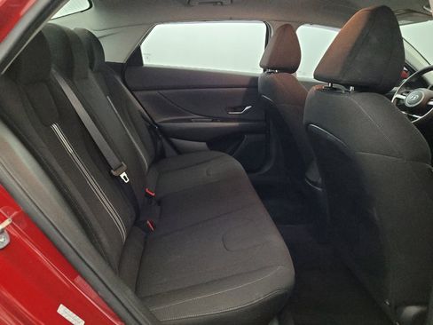 Used 2023 Hyundai Elantra SEL FWD image 19