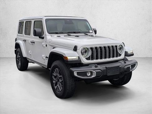 New 2026 Jeep Wrangler Unlimited Sahara AWD/4WD image 6