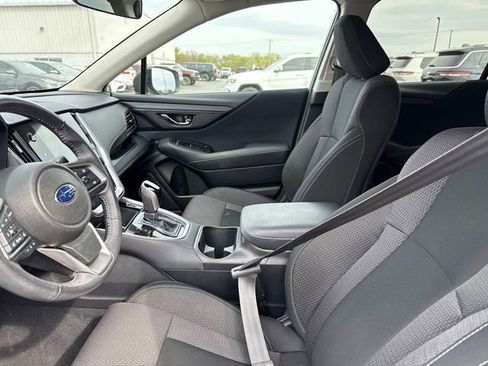 Used 2024 Subaru Outback Premium AWD/4WD image 11
