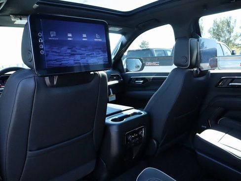 New 2026 Chevrolet Suburban Premier image 13