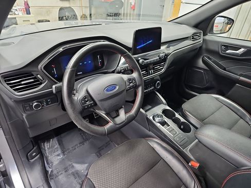Used 2024 Ford Escape ST-Line image 16