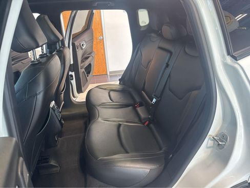 Used 2022 Jeep Compass High Altitude AWD/4WD image 29