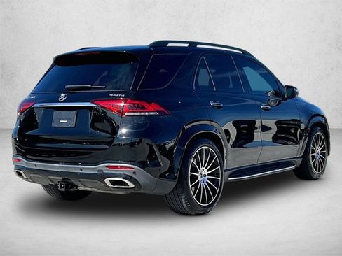 Certified 2022 Mercedes-Benz GLE 580 4MATIC image 2