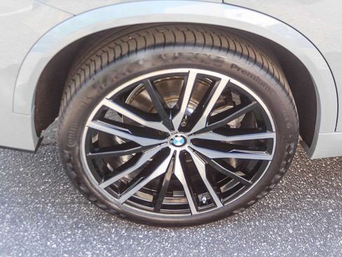 Used 2025 BMW X5 sDrive40i w/ M Sport Package RWD image 8