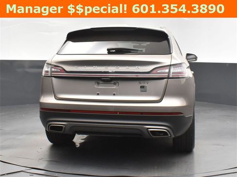 Used 2020 Lincoln Nautilus FWD w/ Equipment Group 101A image 7