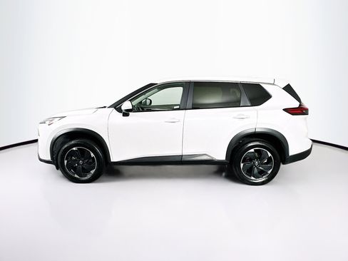 Used 2025 Nissan Rogue SV image 4
