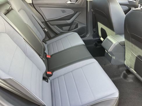 New 2026 Volkswagen Jetta SE FWD image 9