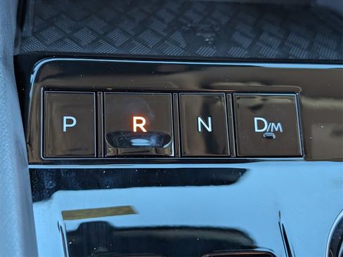 Certified 2025 Nissan Murano SV image 20