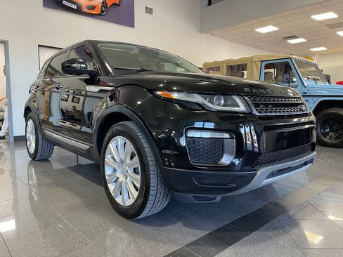 Used 2017 Land Rover Range Rover Evoque HSE image 6