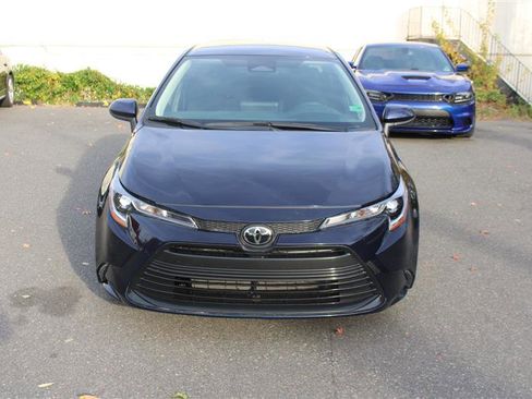 Used 2024 Toyota Corolla LE image 3