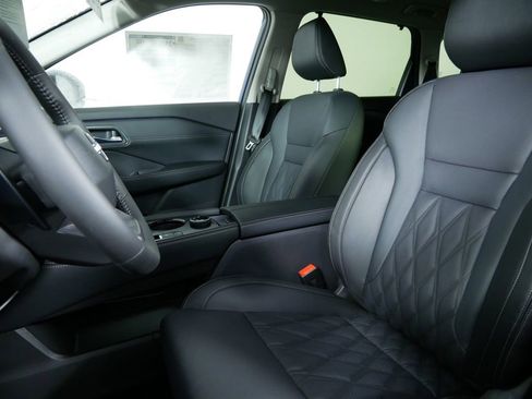 New 2026 Nissan Rogue Platinum w/ Platinum Premium Package image 15