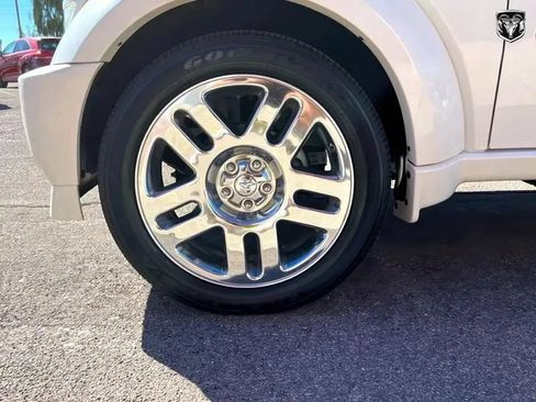 Used 2007 Dodge Nitro R/T RWD image 16