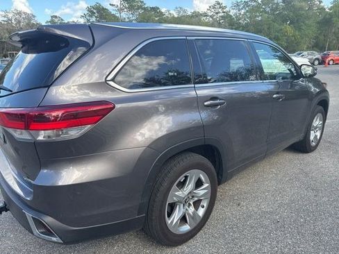 Used 2019 Toyota Highlander Limited image 4