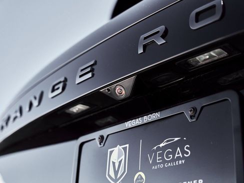 Used 2025 Land Rover Range Rover Long Wheelbase SE image 12