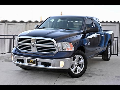 Used 2015 RAM 1500 Big Horn AWD/4WD image 3