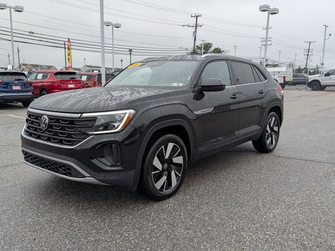 Used 2025 Volkswagen Atlas Cross Sport SE image 7