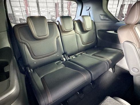 New 2026 Nissan Armada SL w/ Captain's Chari Seat Package AWD/4WD image 25