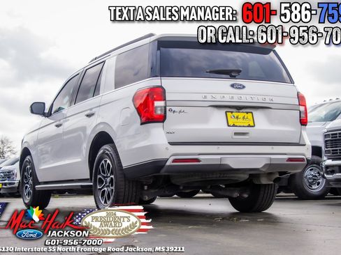 Certified 2023 Ford Expedition XLT image 3