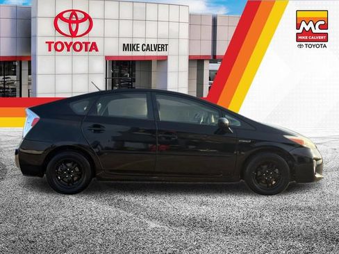 Used 2013 Toyota Prius Three w/ Solar Roof Pkg FWD image 6