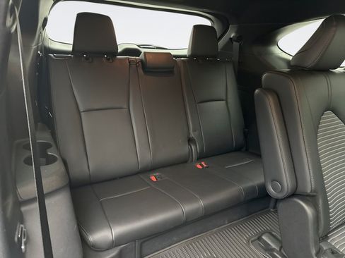 Used 2024 Toyota Highlander XSE AWD/4WD image 21