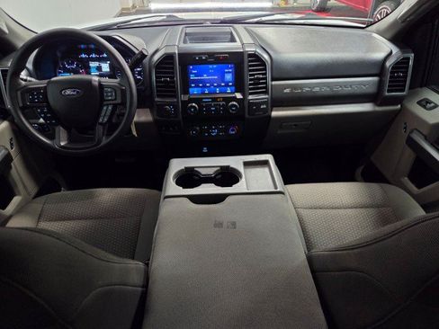 Used 2022 Ford F250 XLT AWD/4WD image 7