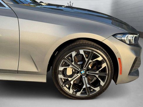 Used 2025 BMW 330i Sedan image 6