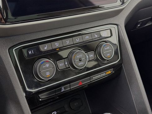 Used 2023 Volkswagen Atlas SEL R-Line image 16