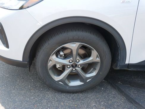 Used 2025 Ford Escape ST-Line AWD/4WD image 8