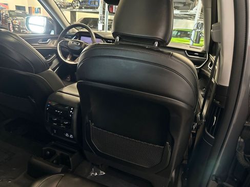 Used 2021 Jeep Grand Cherokee L Limited w/ Trailer Tow Package image 94