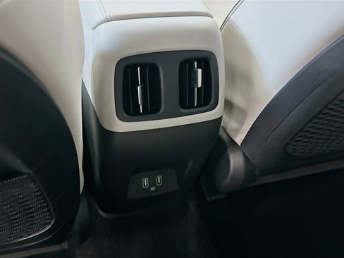 Used 2024 Hyundai Tucson Limited image 29